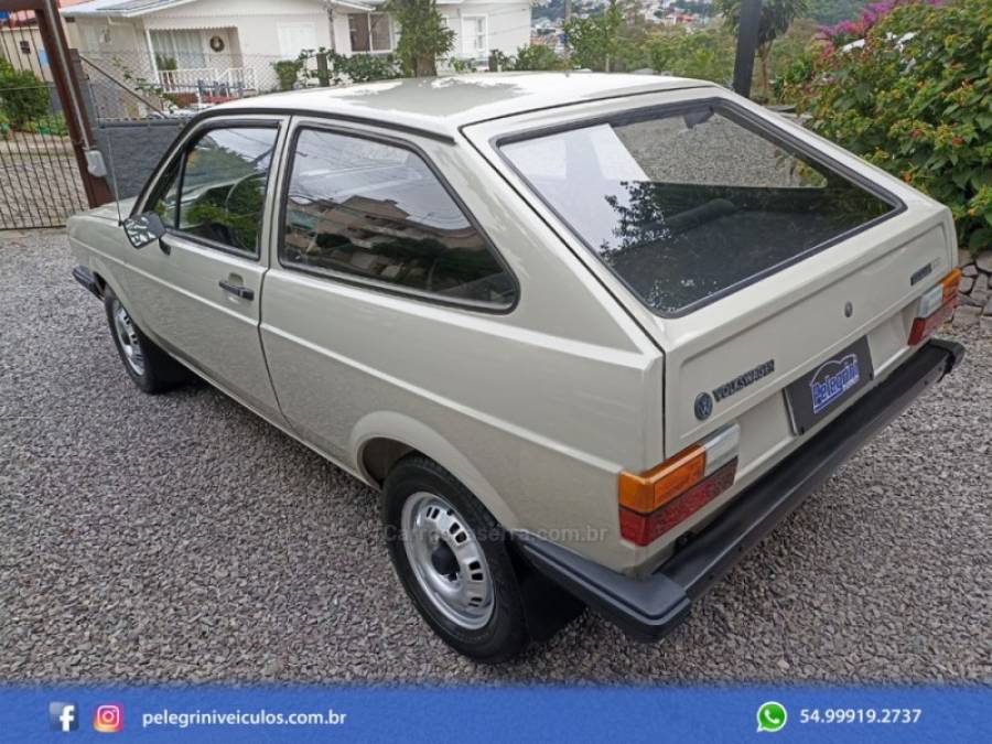 VOLKSWAGEN - GOL - 1985/1985 - Cinza - R$ 31.000,00