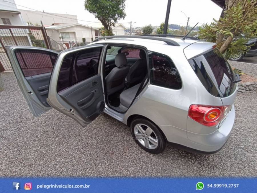 VOLKSWAGEN - SPACEFOX - 2009/2009 - Prata - R$ 34.000,00