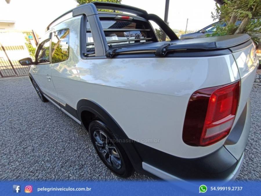 VOLKSWAGEN - SAVEIRO - 2021/2022 - Branca - R$ 93.500,00