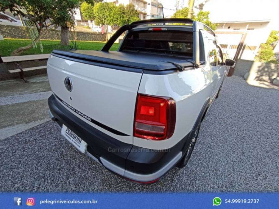 VOLKSWAGEN - SAVEIRO - 2021/2022 - Branca - R$ 93.500,00