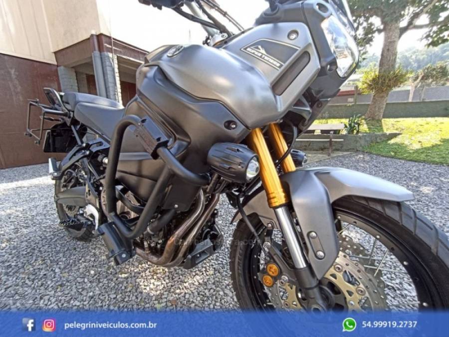 YAMAHA - XT1200Z - 2015/2015 - Cinza - R$ 59.500,00