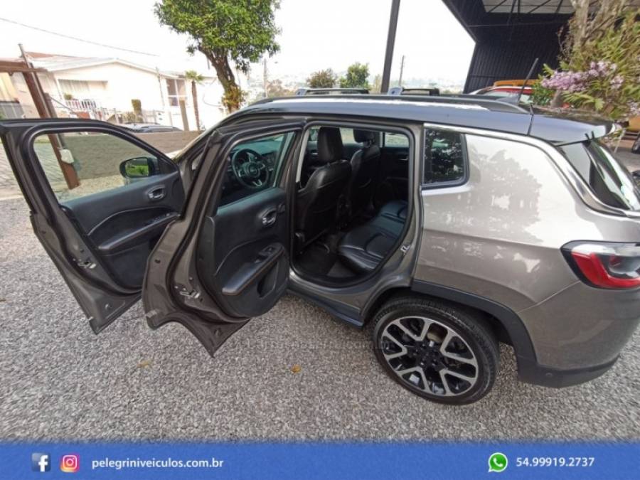 JEEP - COMPASS - 2019/2020 - Cinza - R$ 131.000,00