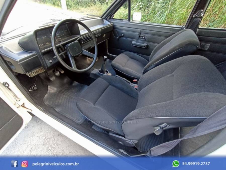 VOLKSWAGEN - GOL - 1985/1985 - Cinza - R$ 30.000,00