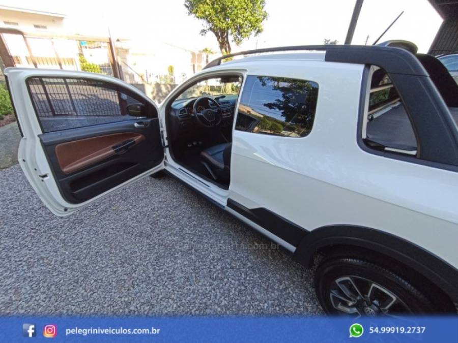 VOLKSWAGEN - SAVEIRO - 2021/2022 - Branca - R$ 93.500,00