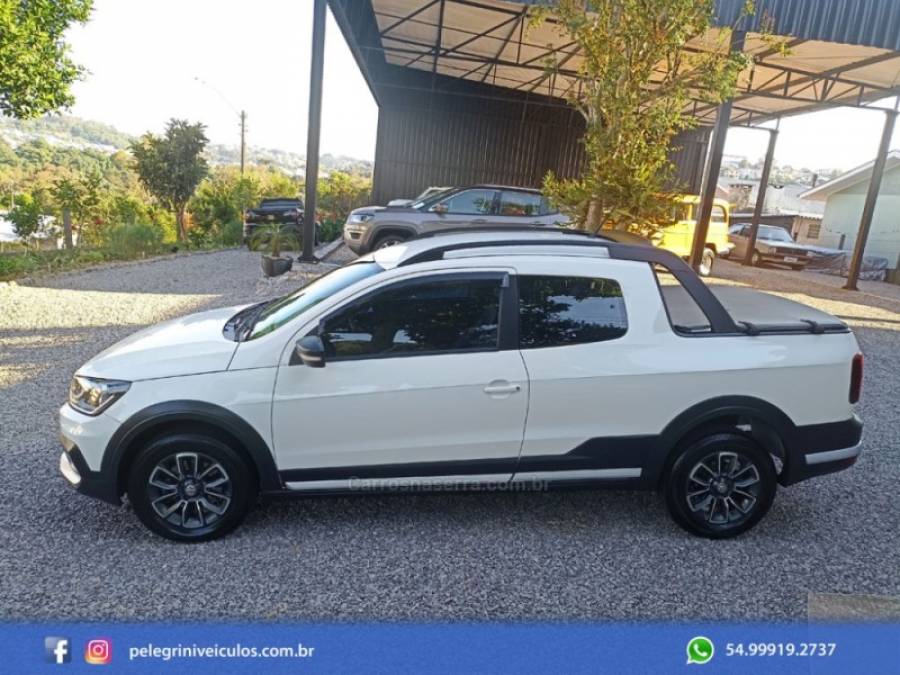 VOLKSWAGEN - SAVEIRO - 2021/2022 - Branca - R$ 93.500,00