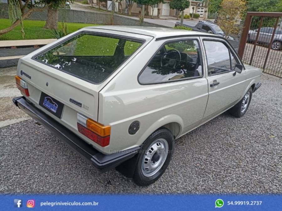 VOLKSWAGEN - GOL - 1985/1985 - Cinza - R$ 31.000,00