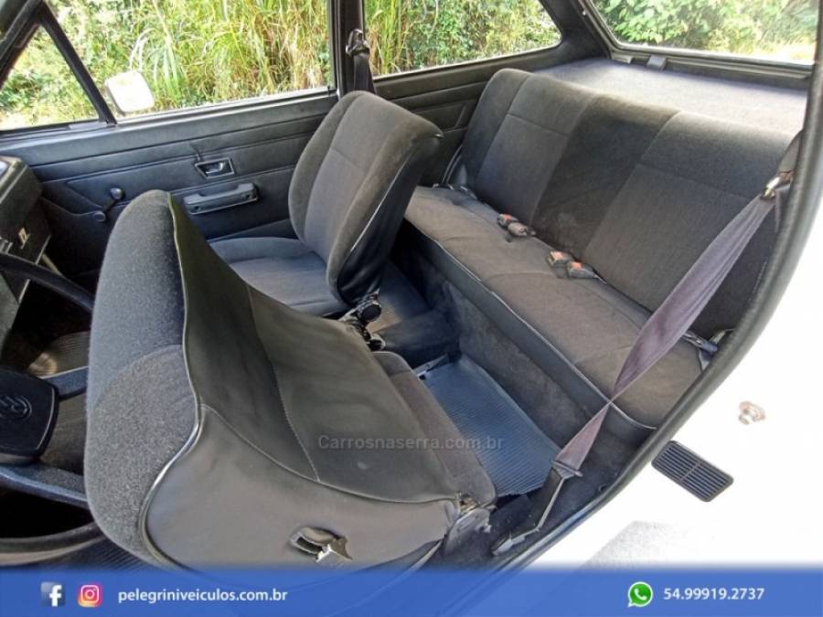 VOLKSWAGEN - GOL - 1985/1985 - Cinza - R$ 30.000,00